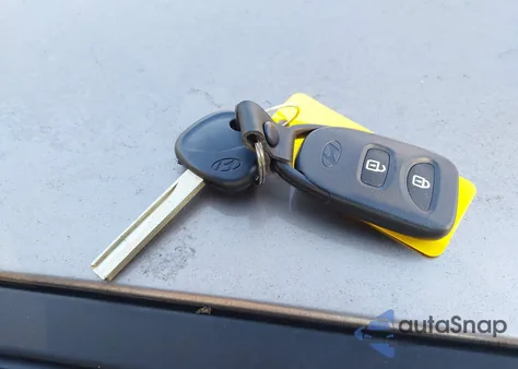 2014 Hyundai Accent Gs z USA, uszkodzony, nr VIN KMHCT5AE3EU188715